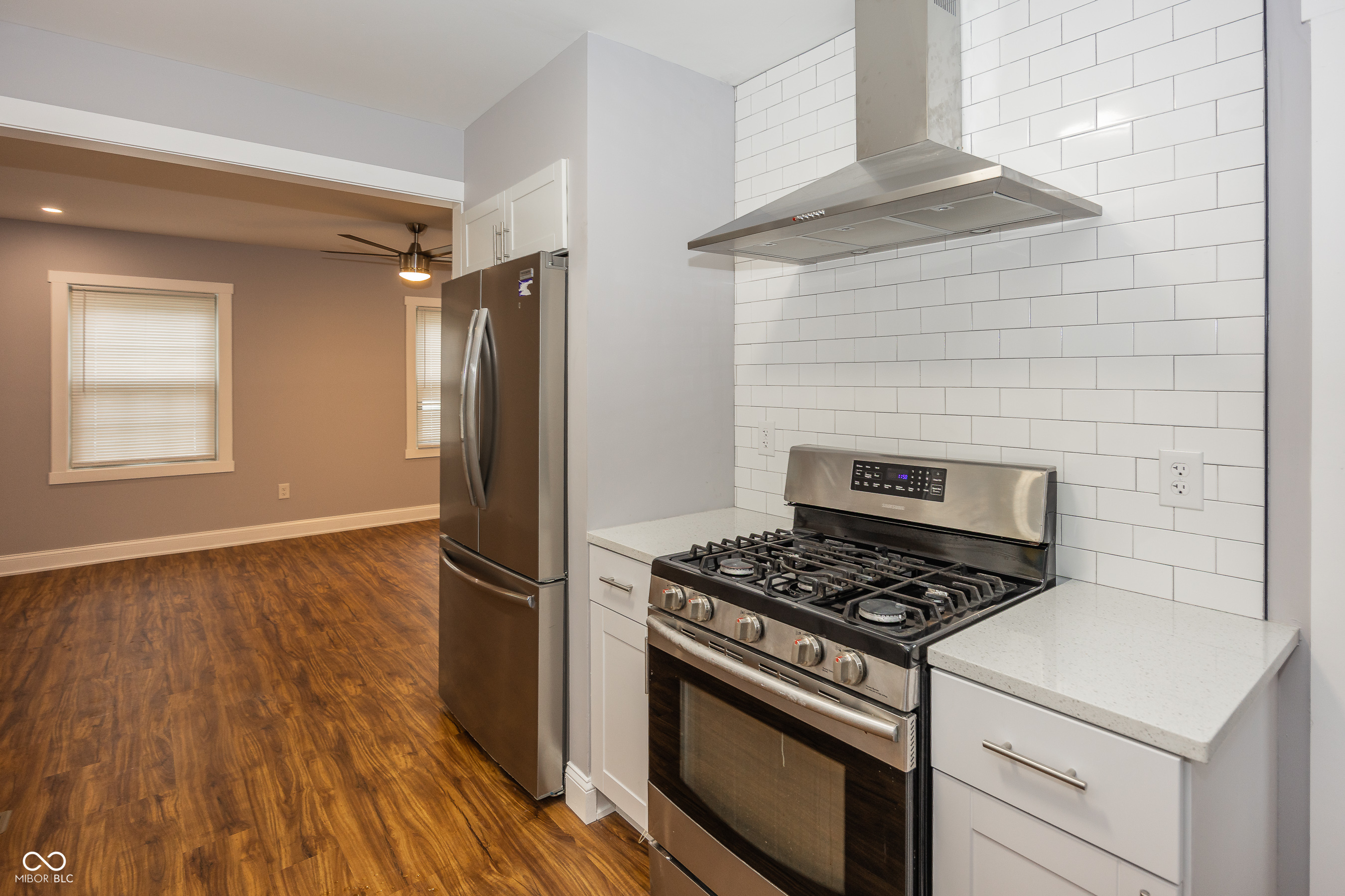 4933 W 13th Street W