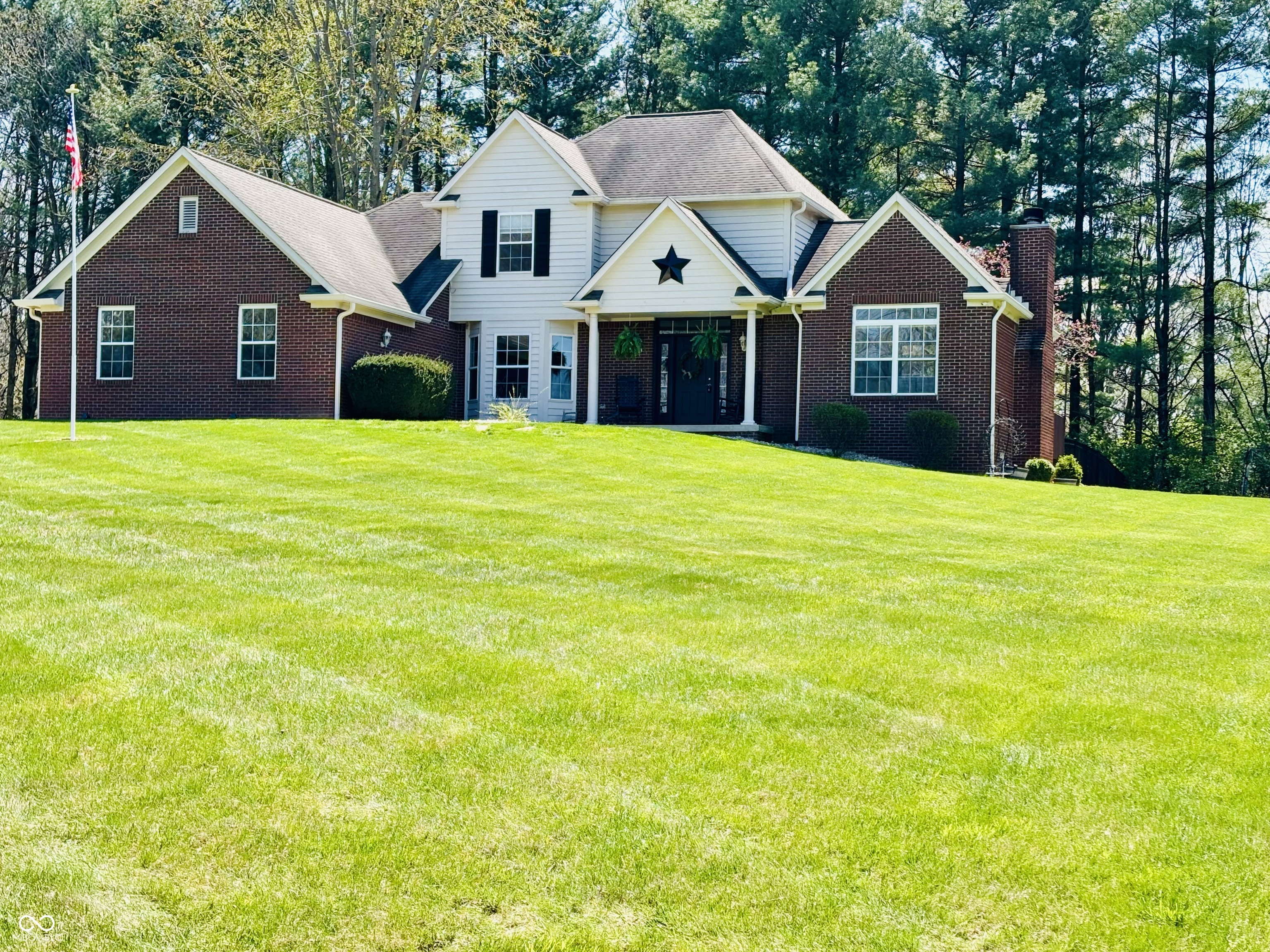 125 W Chalet Drive