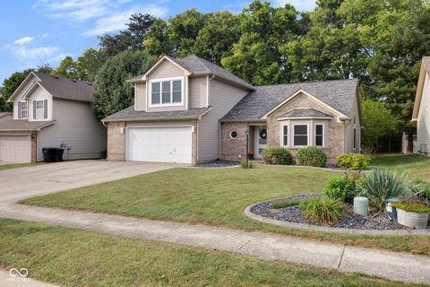Photo of 1015 E Killian Drive, Mooresville, IN 46158 (MLS # 22083711)