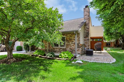Photo of 7533 Castleton Farms West Drive, Indianapolis, IN 46256 (MLS # 22106817)
