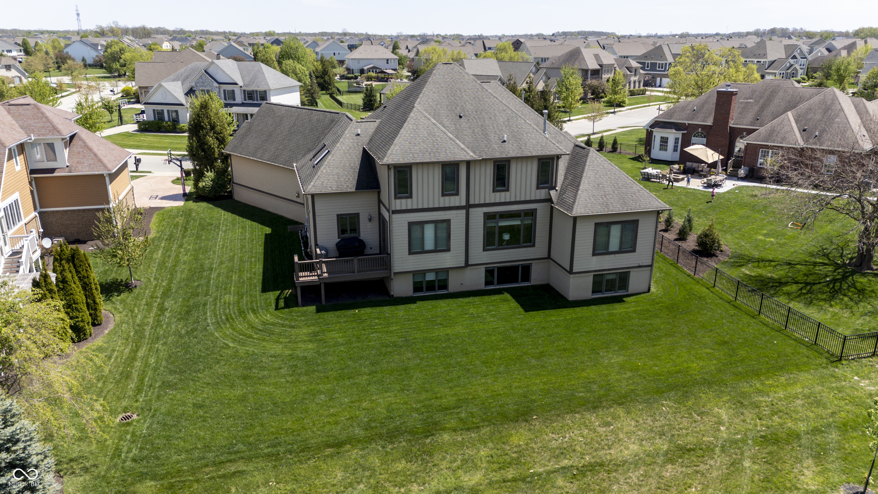 10138 Backstretch Row