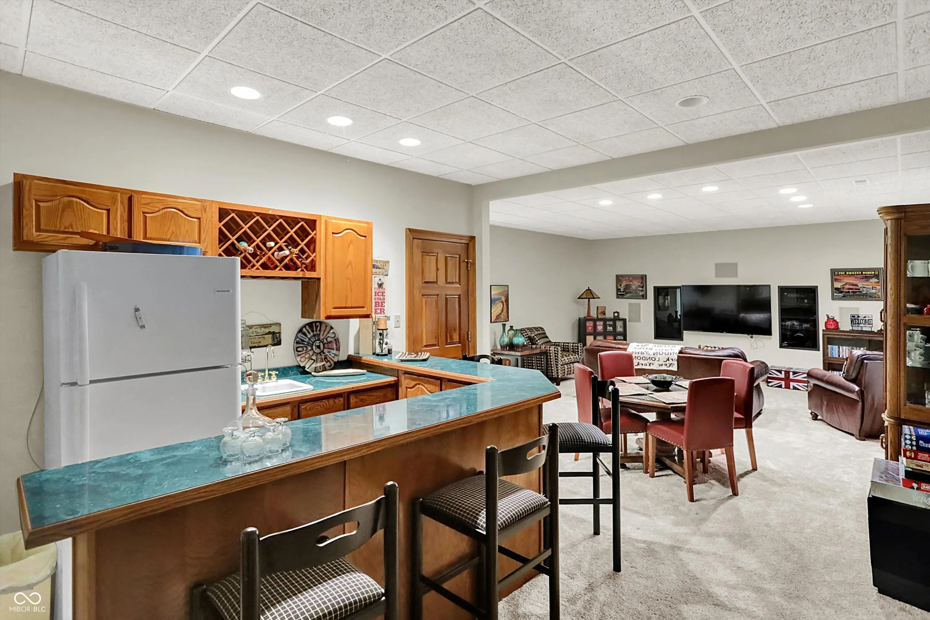 Indianapolis, Indiana 46226, United States, 4 Bedrooms Bedrooms, ,5 BathroomsBathrooms,Residential,Active,181193