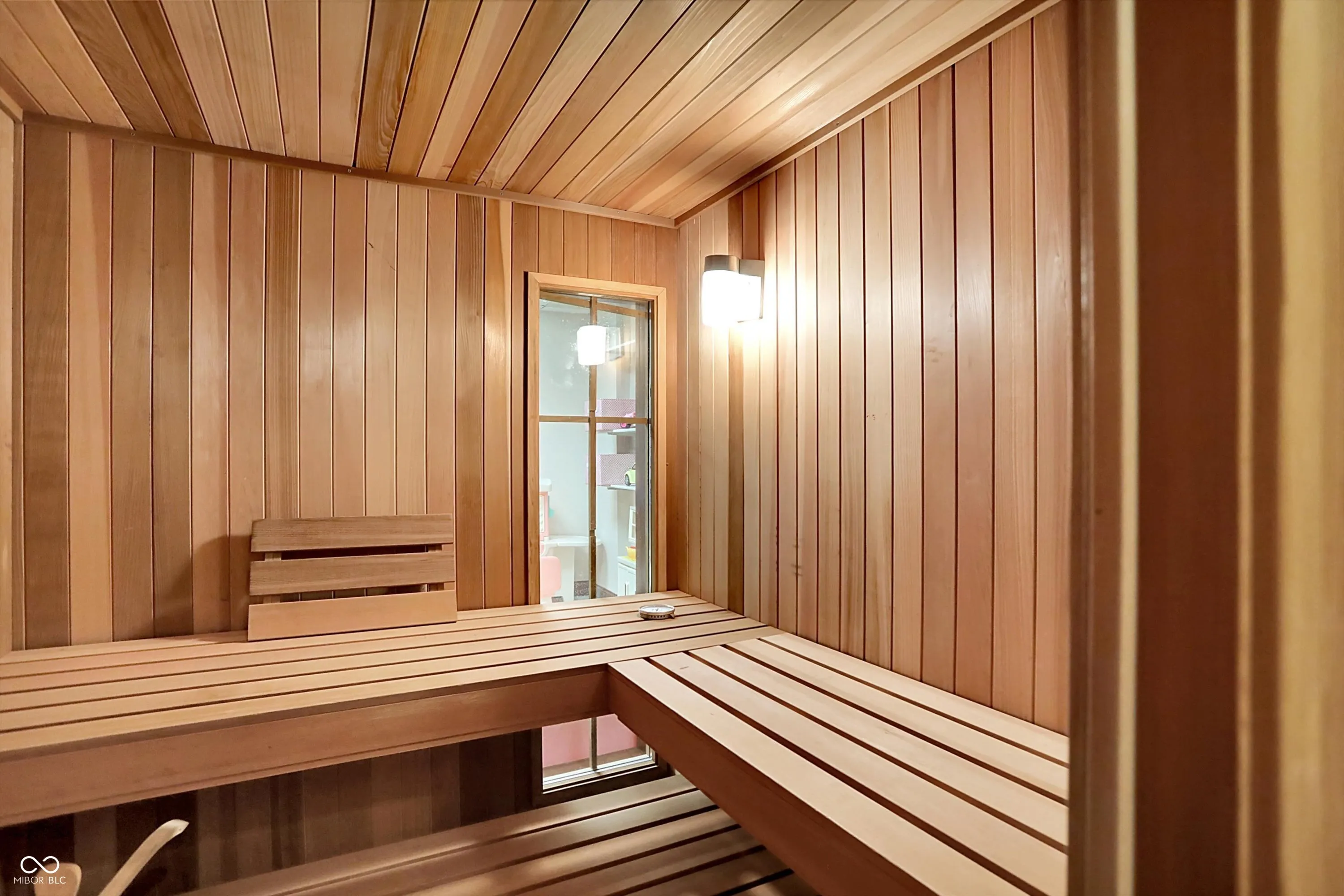 Indianapolis, Indiana 46226, United States, 4 Bedrooms Bedrooms, ,5 BathroomsBathrooms,Residential,Active,181193