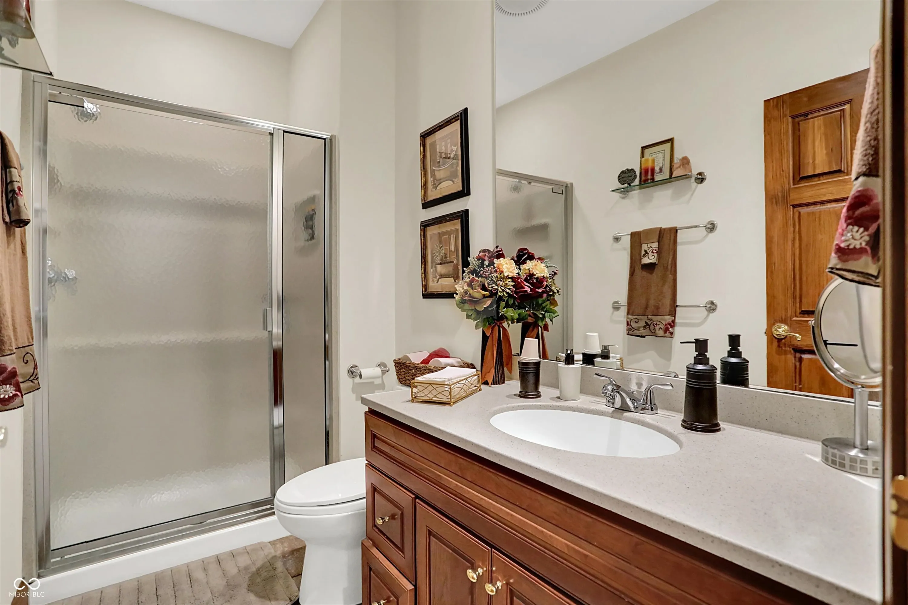 Indianapolis, Indiana 46226, United States, 4 Bedrooms Bedrooms, ,5 BathroomsBathrooms,Residential,Active,181193