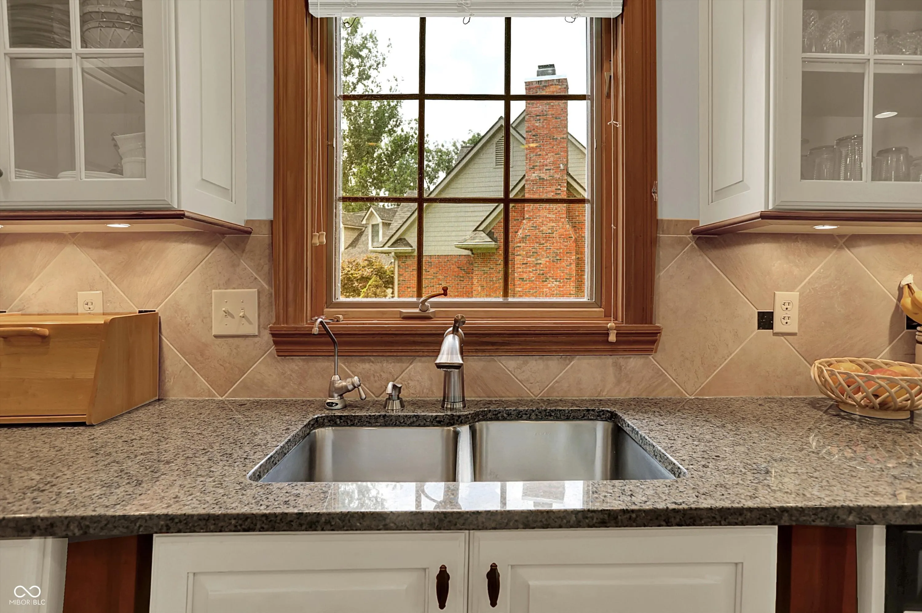 Indianapolis, Indiana 46226, United States, 4 Bedrooms Bedrooms, ,5 BathroomsBathrooms,Residential,Active,181193