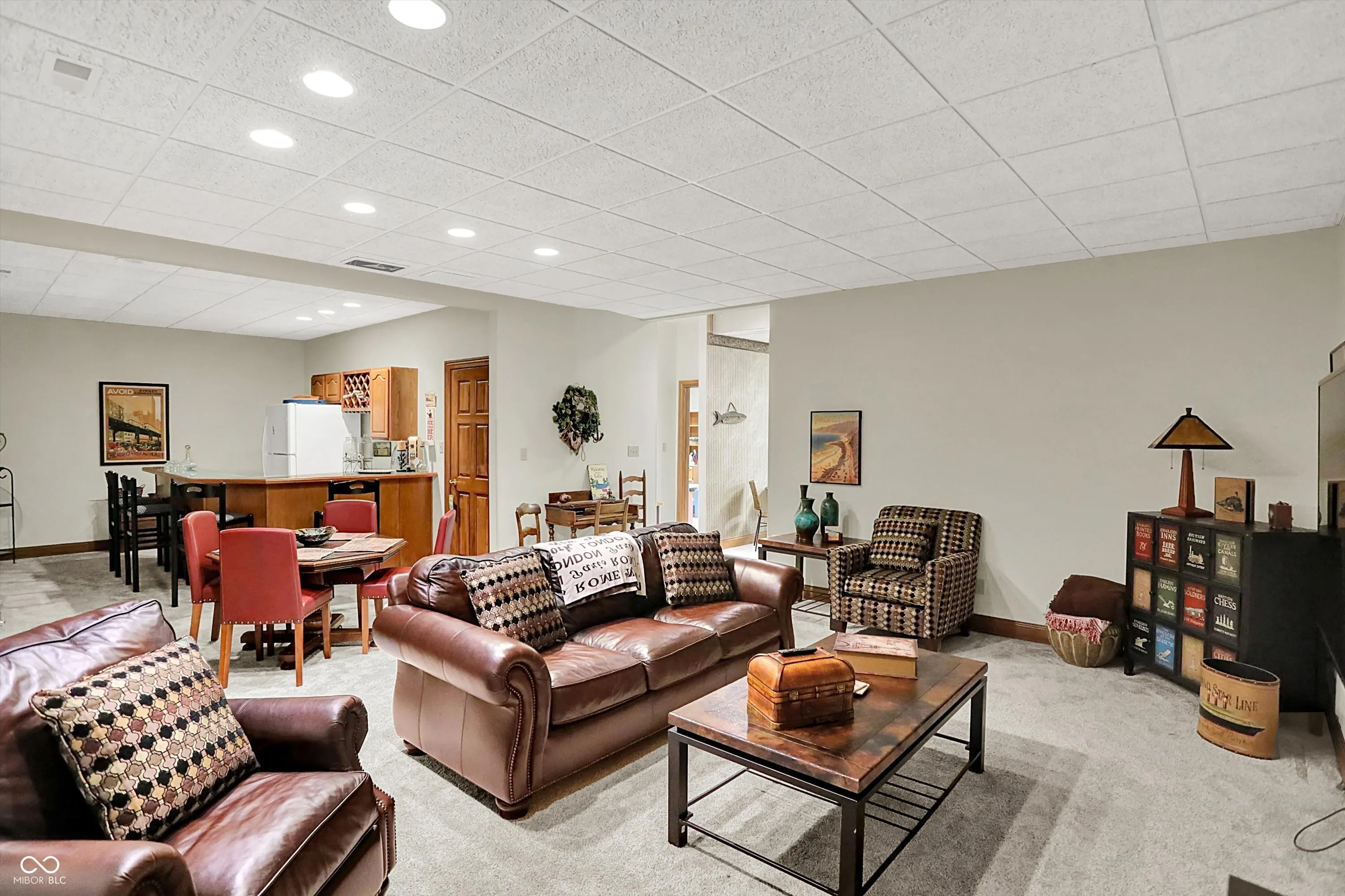 Indianapolis, Indiana 46226, United States, 4 Bedrooms Bedrooms, ,5 BathroomsBathrooms,Residential,Active,181193