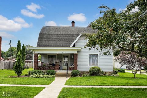 Photo of 247 W Mechanic Street, Bloomfield, IN 47424 (MLS # 22105151)