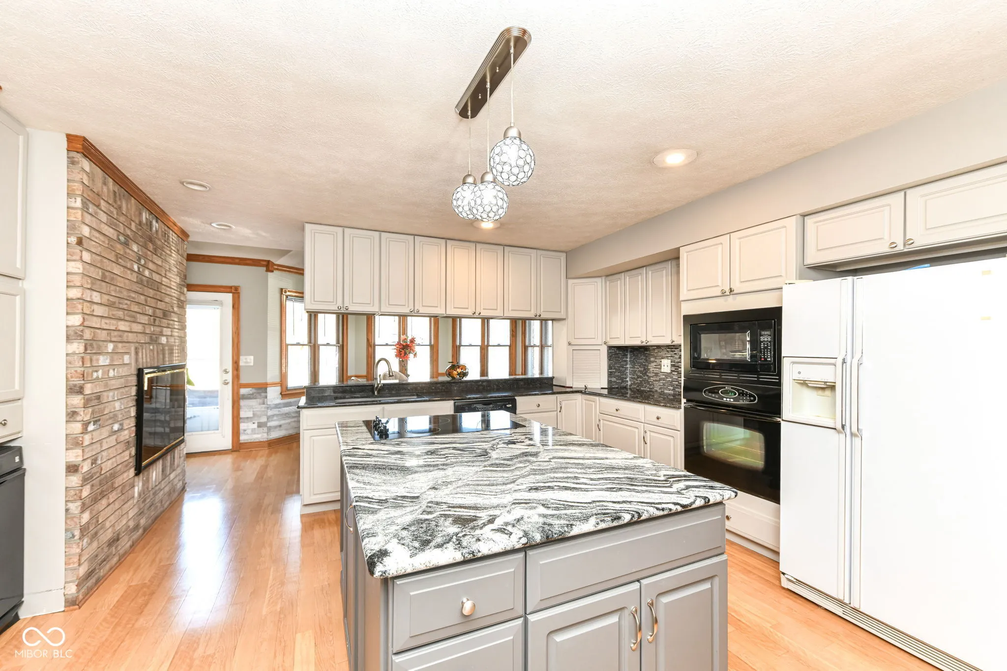 Indianapolis, Indiana 46229, United States, 4 Bedrooms Bedrooms, ,5 BathroomsBathrooms,Residential,Active,243585