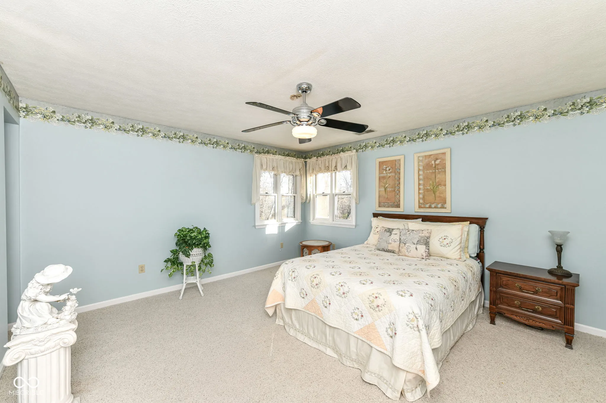 Indianapolis, Indiana 46229, United States, 4 Bedrooms Bedrooms, ,5 BathroomsBathrooms,Residential,Active,243585