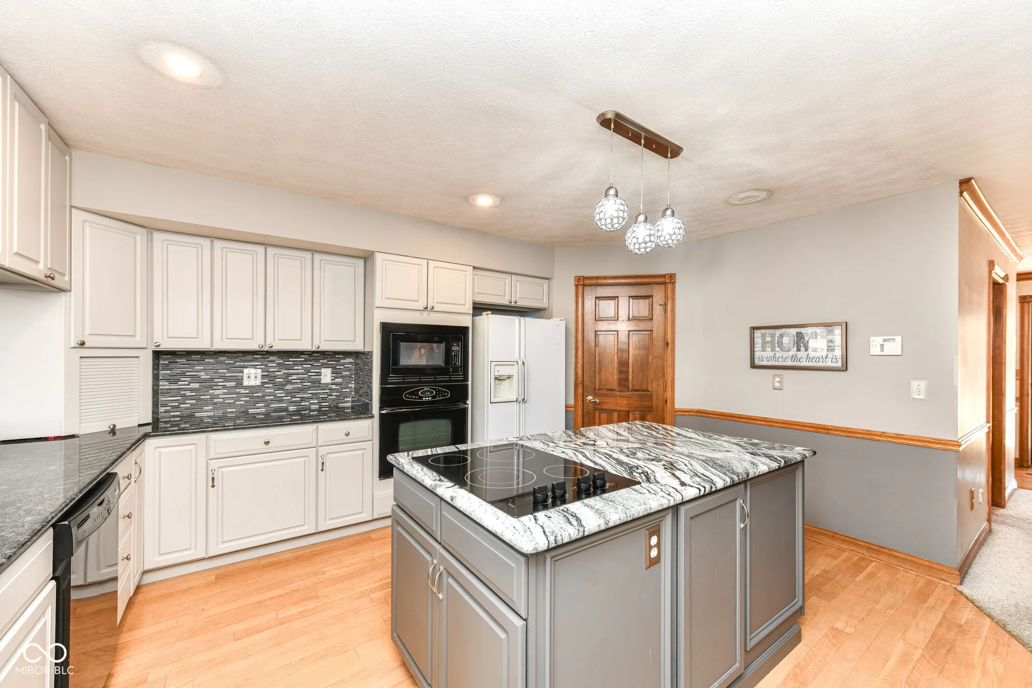 Indianapolis, Indiana 46229, United States, 4 Bedrooms Bedrooms, ,5 BathroomsBathrooms,Residential,Active,243585