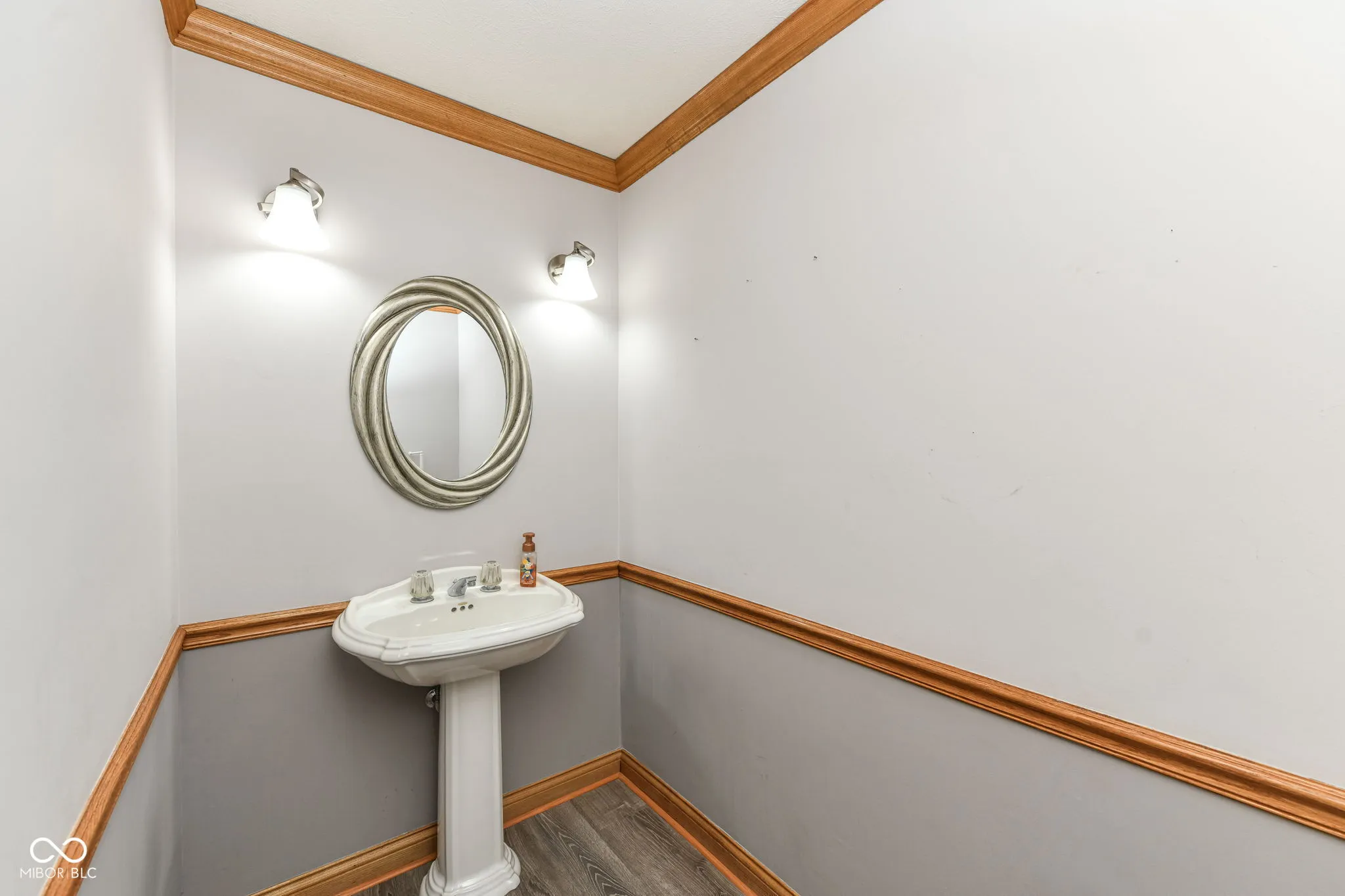 Indianapolis, Indiana 46229, United States, 4 Bedrooms Bedrooms, ,5 BathroomsBathrooms,Residential,Active,243585