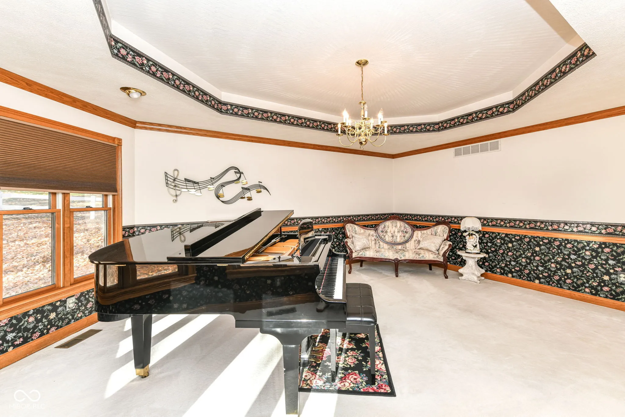 Indianapolis, Indiana 46229, United States, 4 Bedrooms Bedrooms, ,5 BathroomsBathrooms,Residential,Active,243585