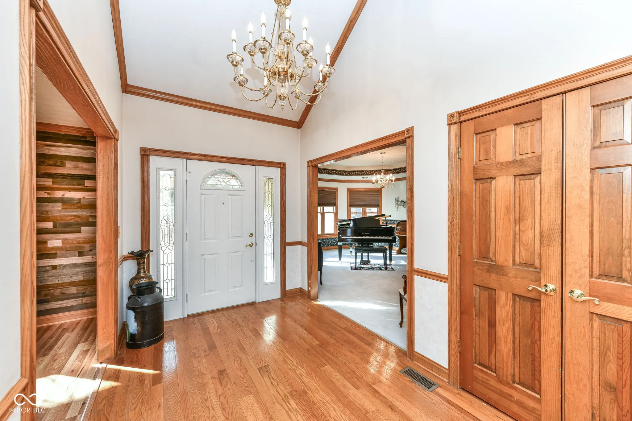 Indianapolis, Indiana 46229, United States, 4 Bedrooms Bedrooms, ,5 BathroomsBathrooms,Residential,Active,243585