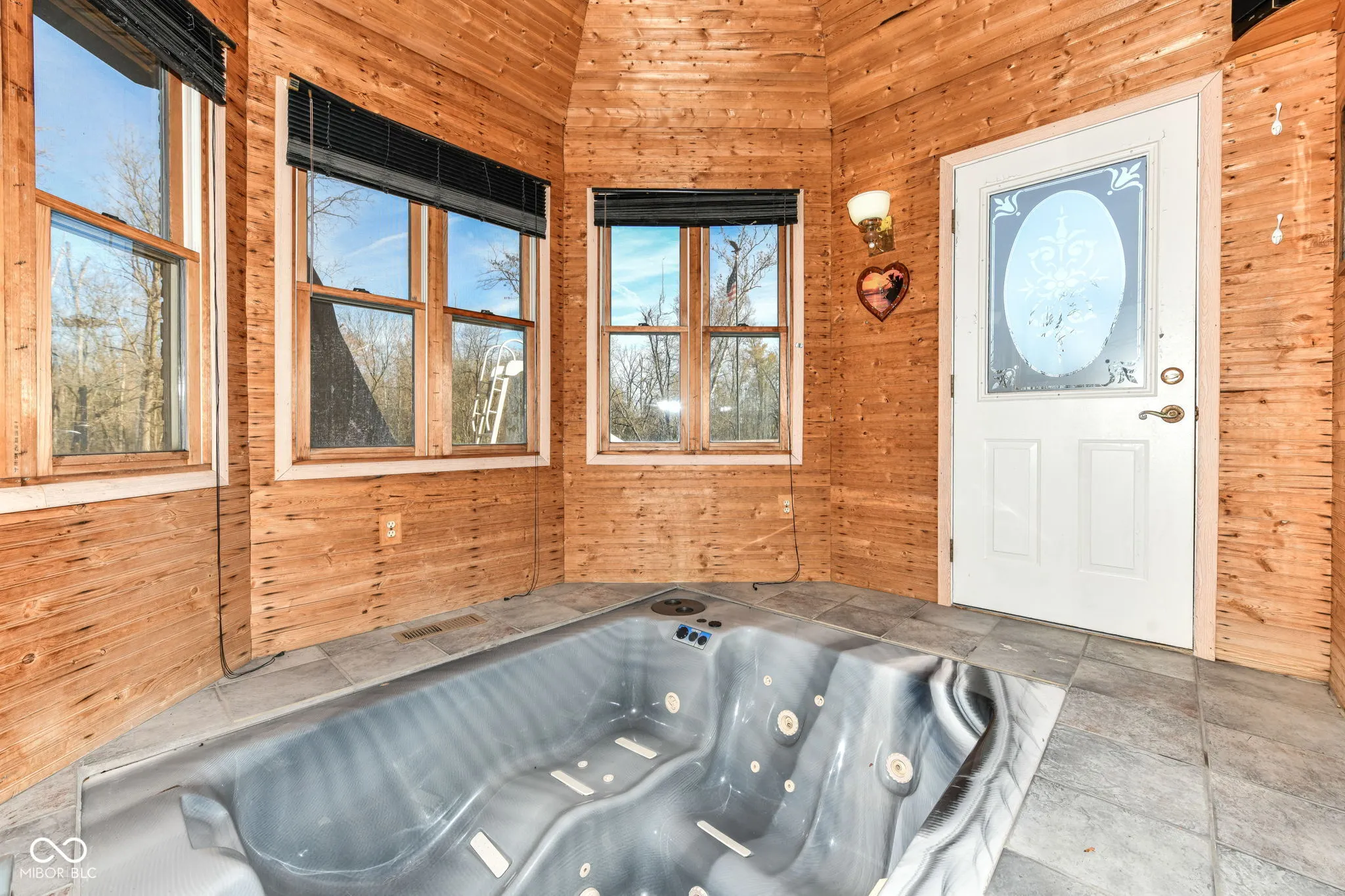 Indianapolis, Indiana 46229, United States, 4 Bedrooms Bedrooms, ,5 BathroomsBathrooms,Residential,Active,243585