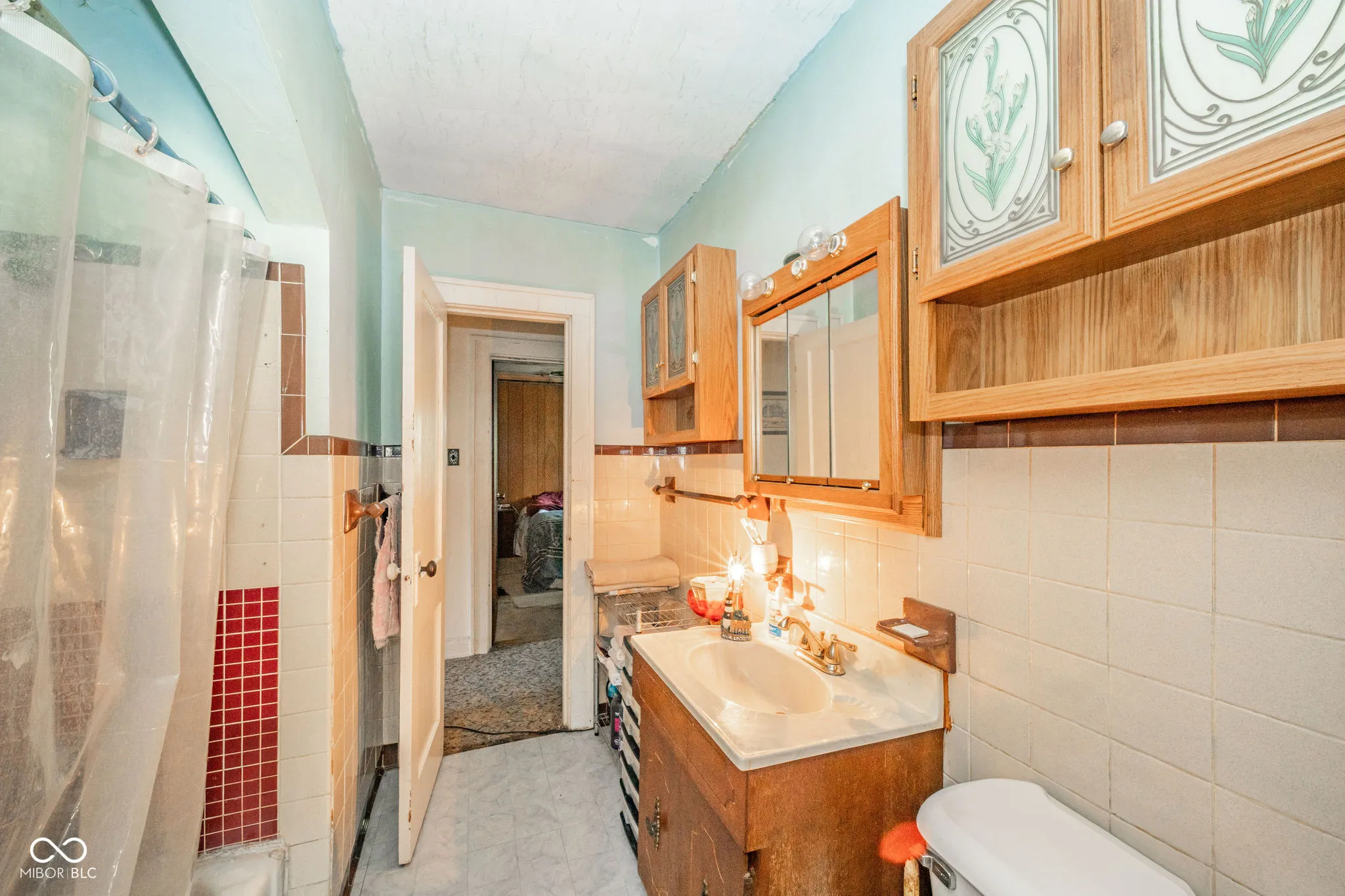 Anderson, Indiana 46016, United States, 2 Bedrooms Bedrooms, ,1 BathroomBathrooms,Residential,Active,233579