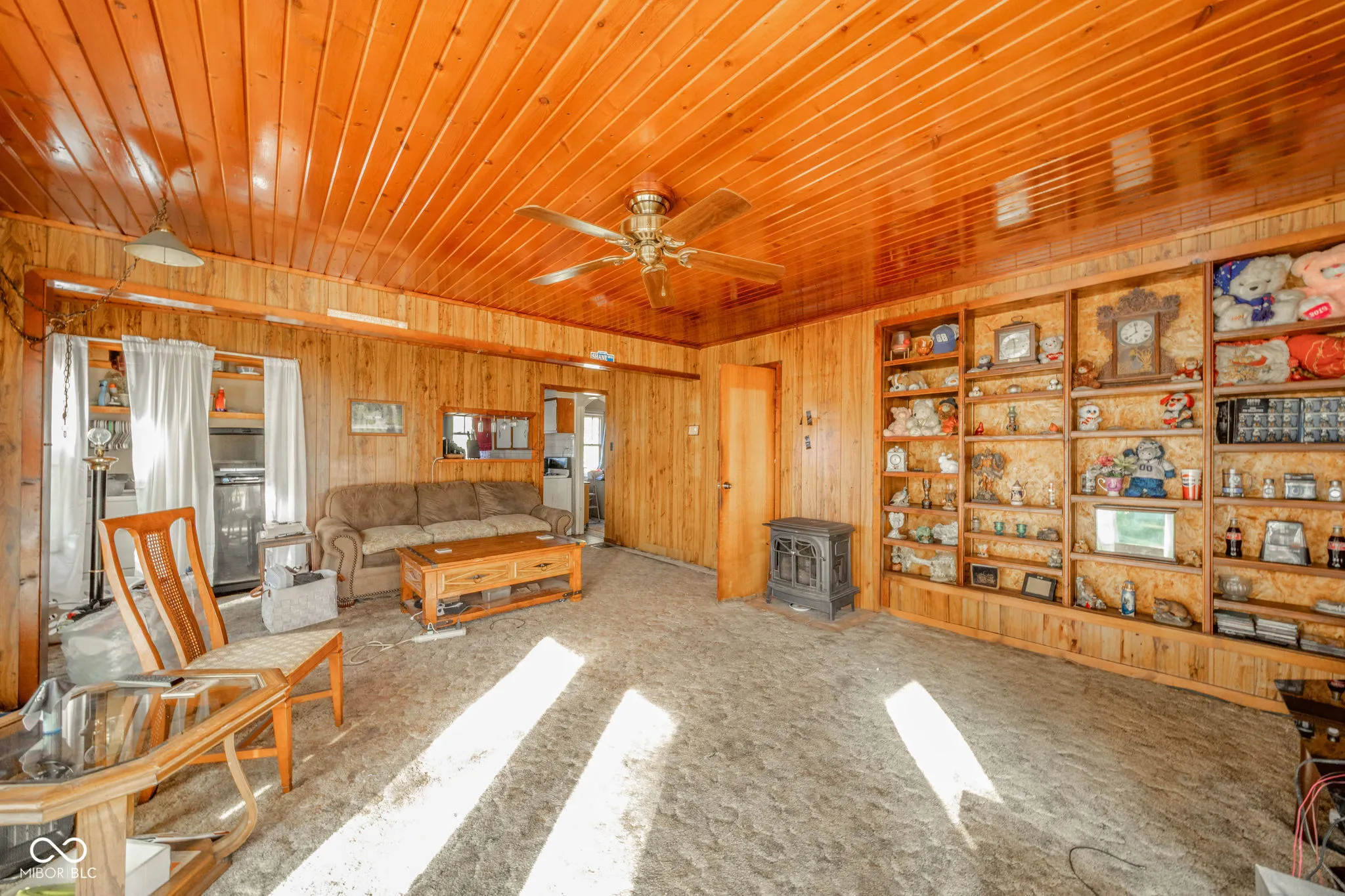 Anderson, Indiana 46016, United States, 2 Bedrooms Bedrooms, ,1 BathroomBathrooms,Residential,Active,233579