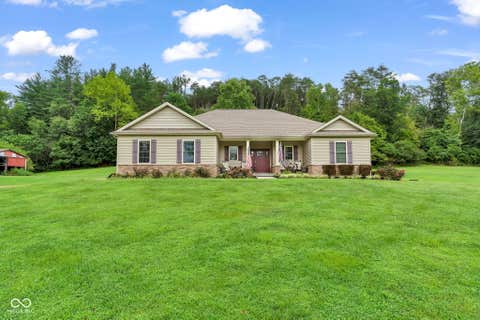 Photo of 7099 S State Road 135, Columbus, IN 47201 (MLS # 22120738)
