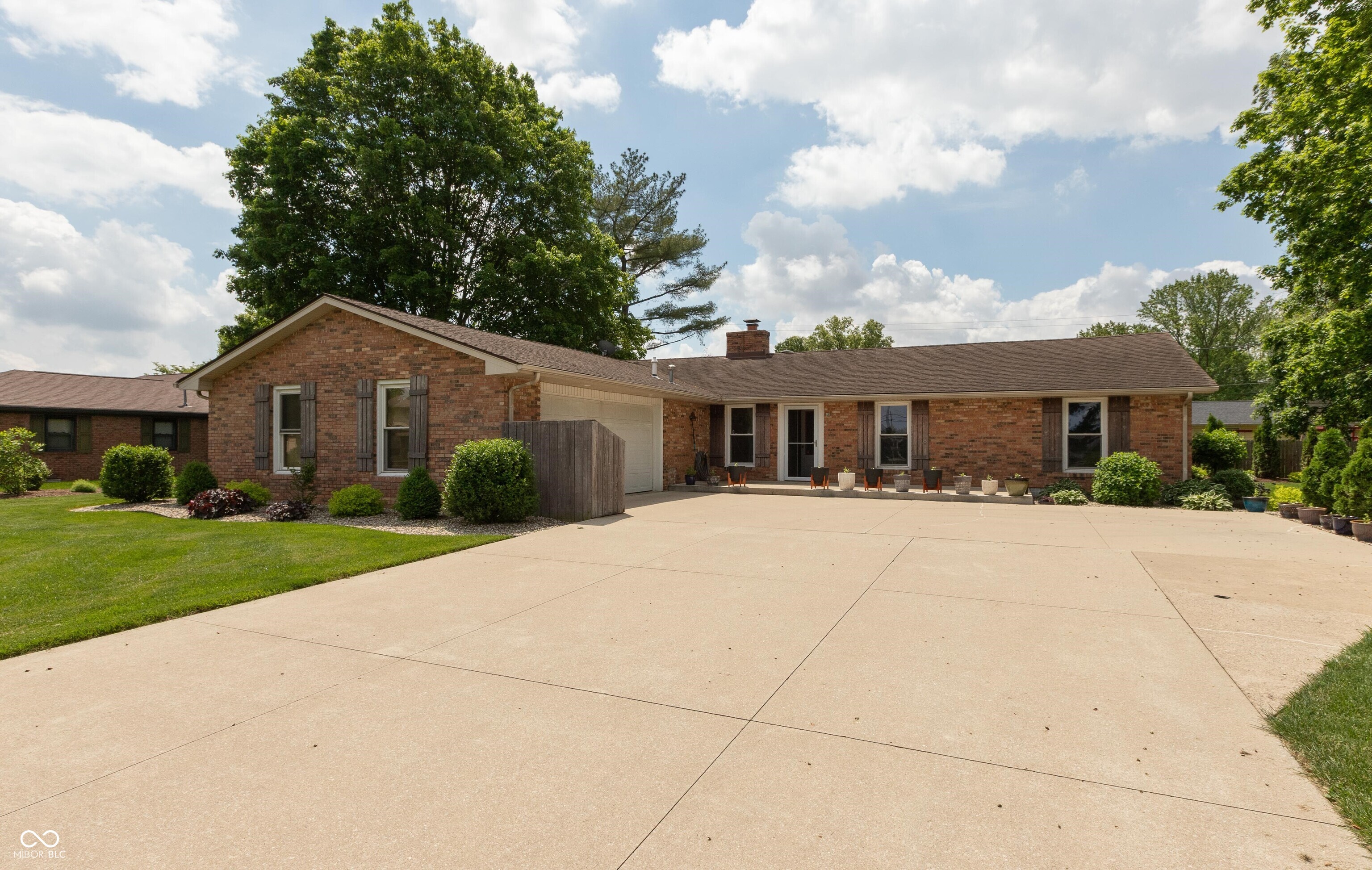 1541 Stadium Drive