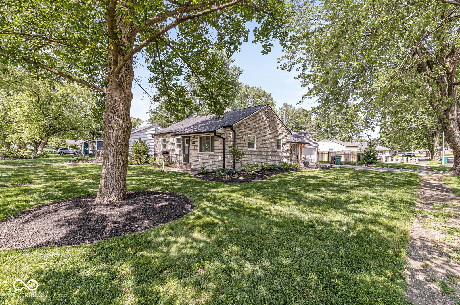1205 Park Drive