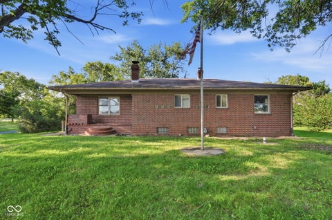 Photo of 5412 E Edgewood Avenue, Indianapolis, IN 46237 (MLS # 22122868)