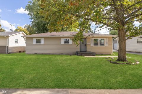 Photo of 2905 Dietz Street, Indianapolis, IN 46203 (MLS # 22074429)