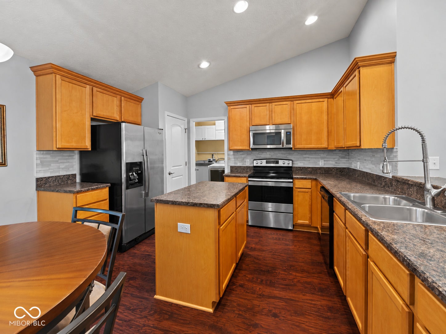 5674 Crump Lane