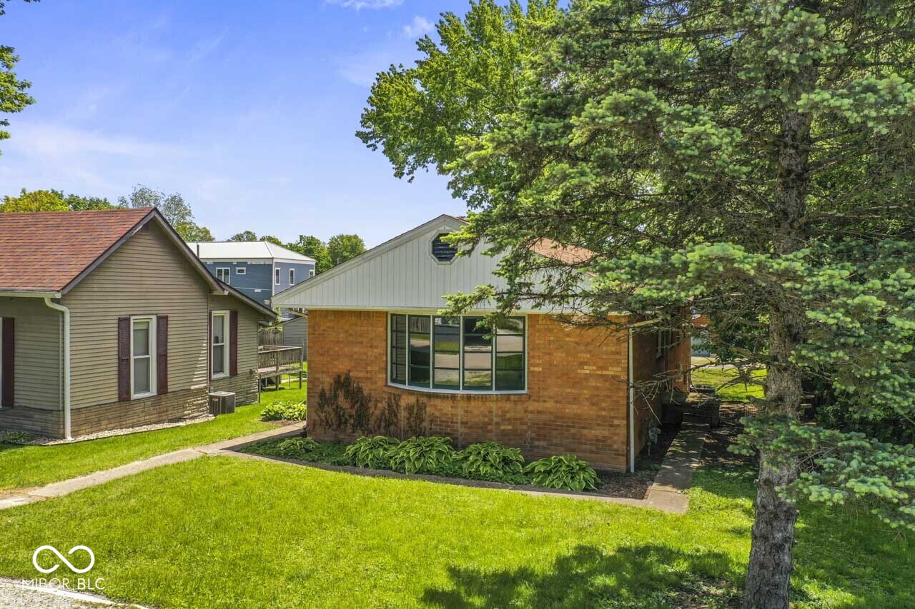 219 W Taylor Street