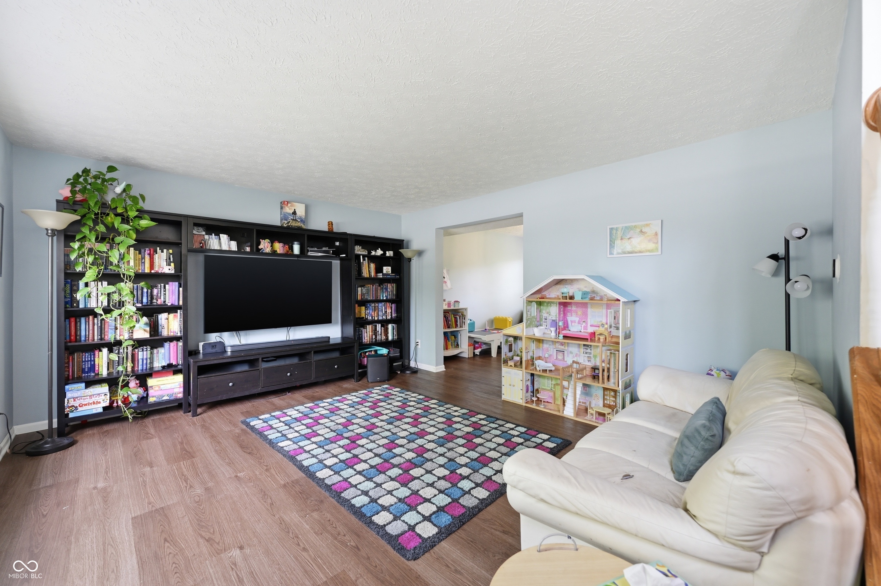 6926 Caribou Drive