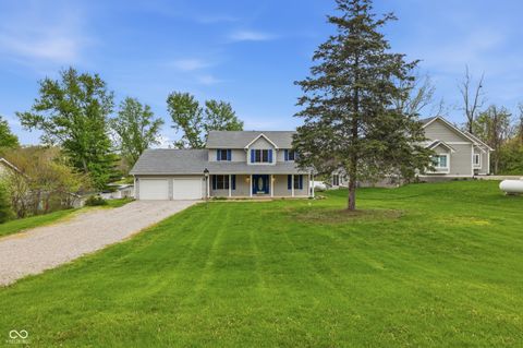 Photo of 171 Gettysburg, Coatesville, IN 46121 (MLS # 22095705)