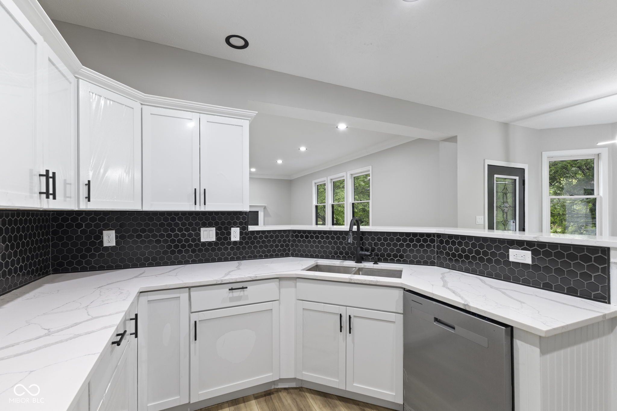 9148 Oak Knoll Lane