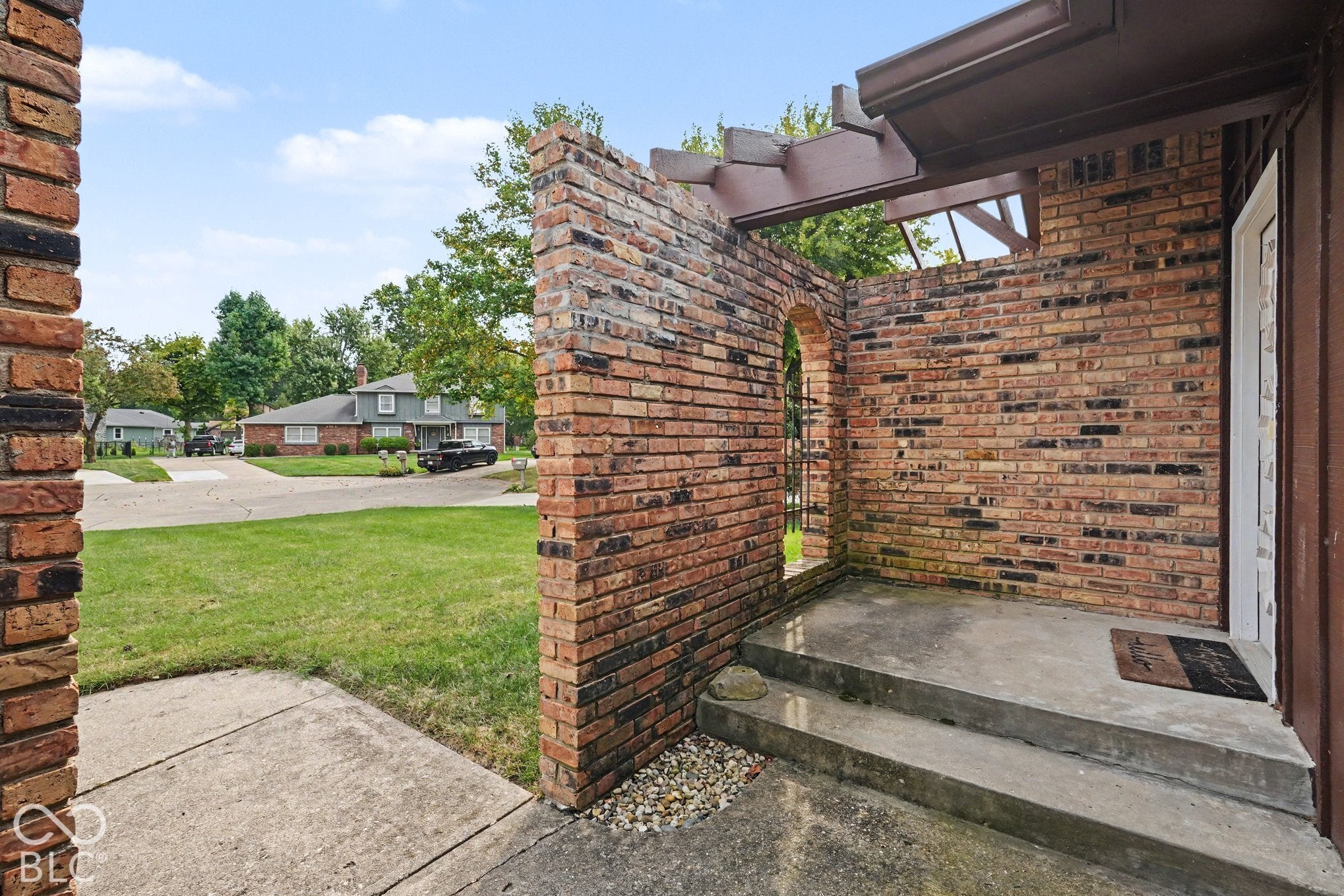 6916 White Pines Court