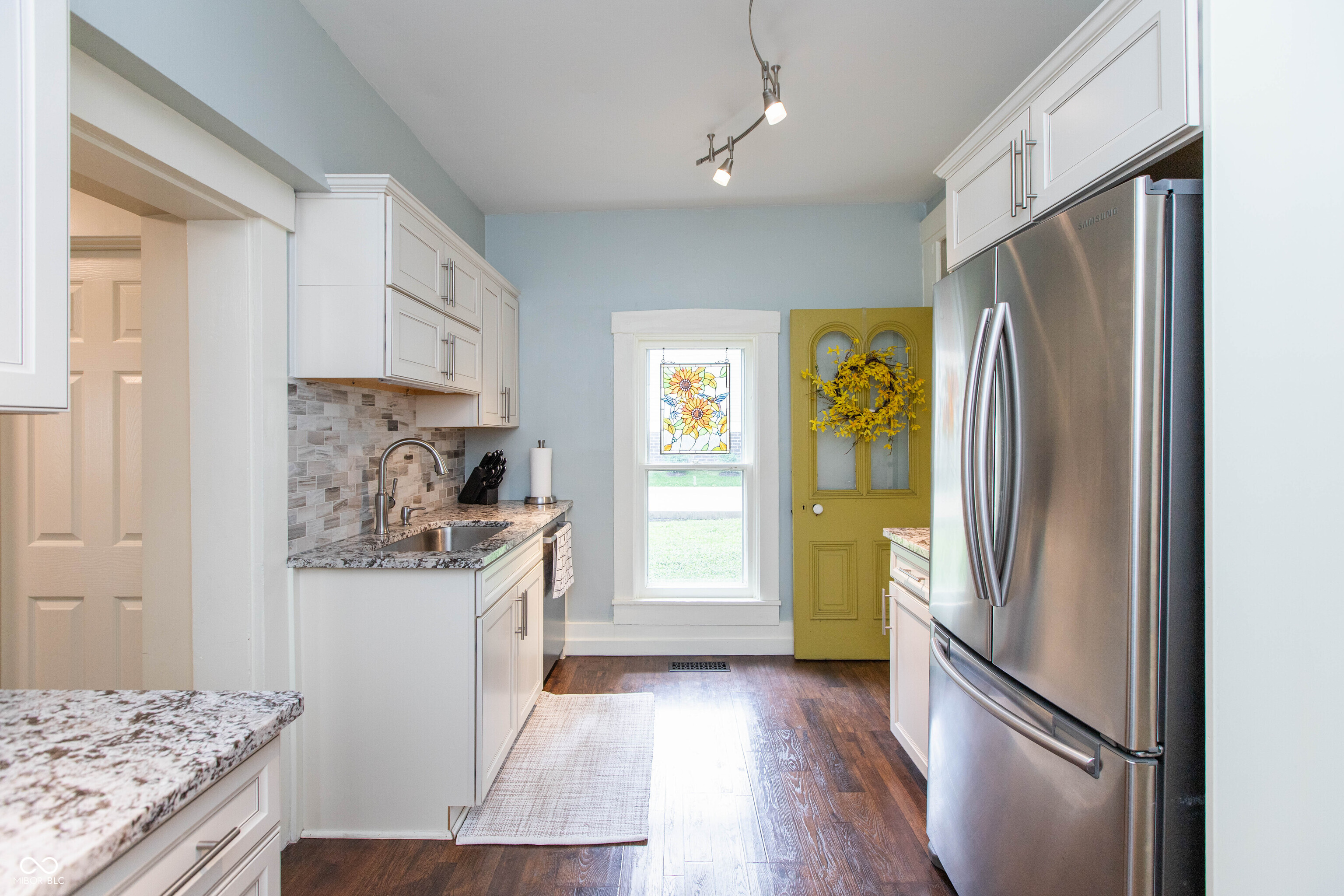 498 W Main Street