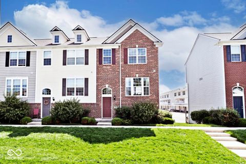 Photo of 12692 Tamworth Drive, Fishers, IN 46037 (MLS # 22091808)