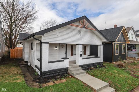 Photo of 1127 E Kelly Street, Indianapolis, IN 46203 (MLS # 22088252)