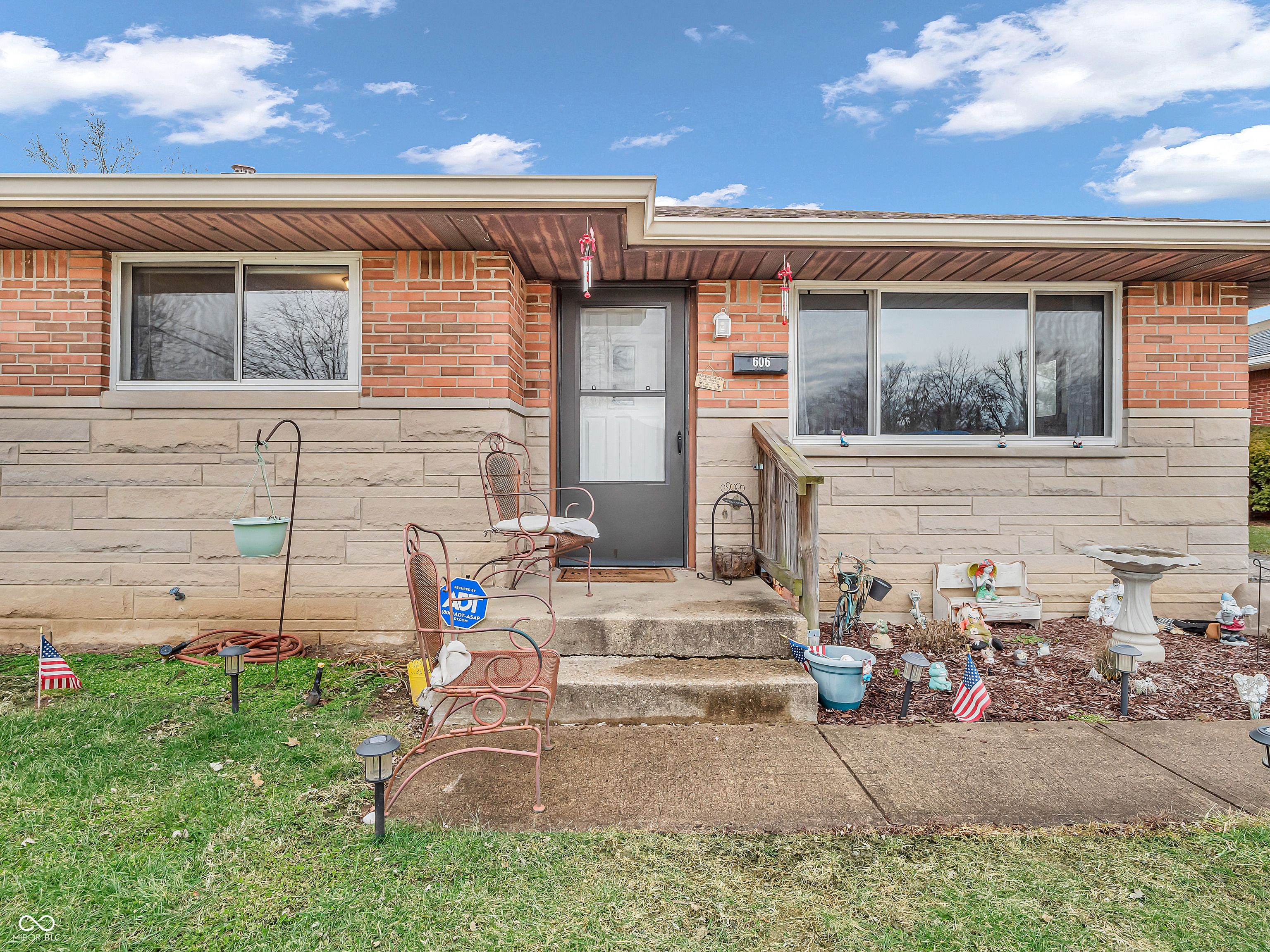 606 Memorial Drive