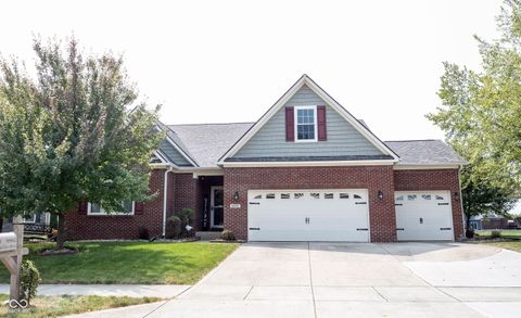 Photo of 9862 N Port Drive, McCordsville, IN 46055 (MLS # 22060168)