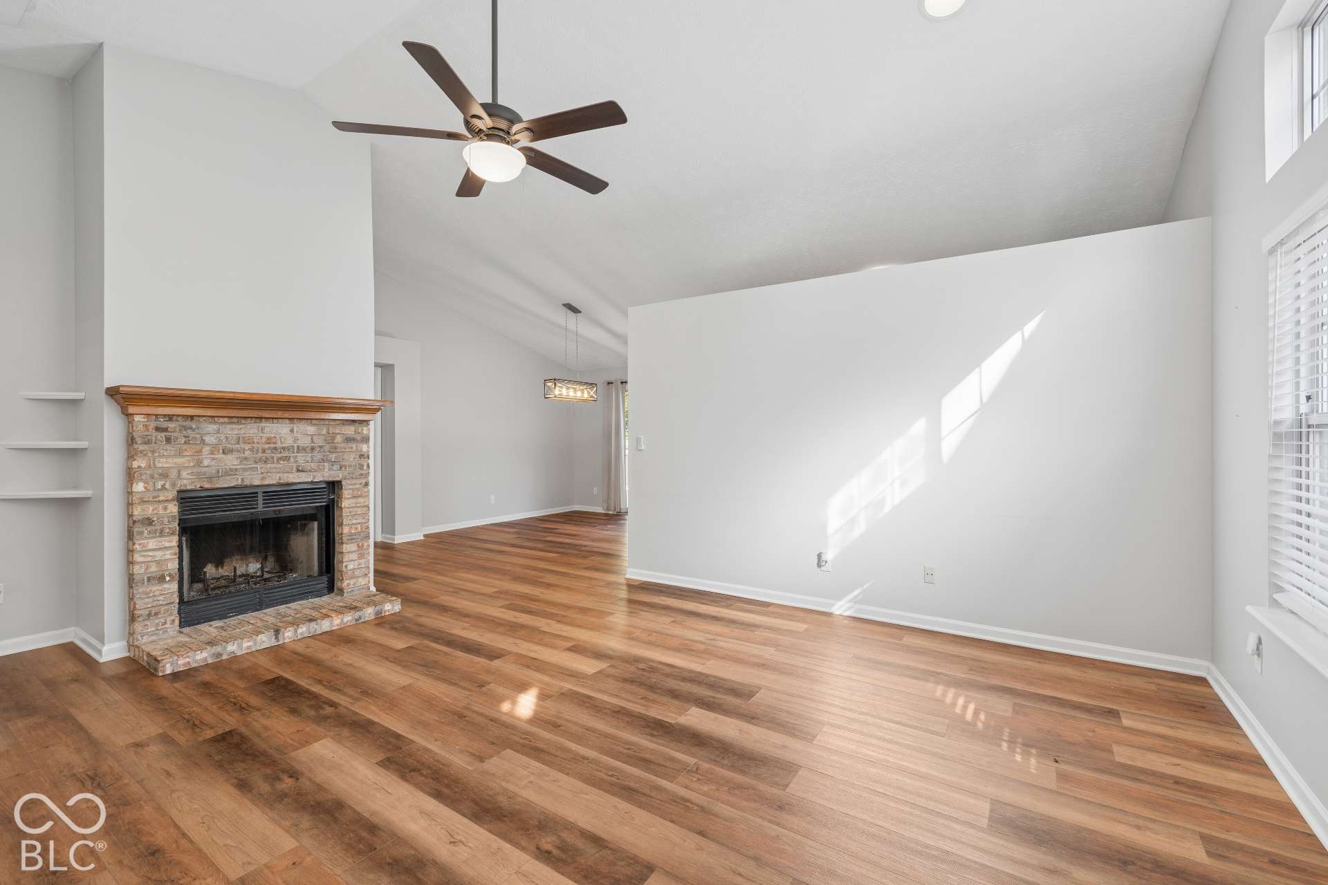 11076 Oakridge Drive