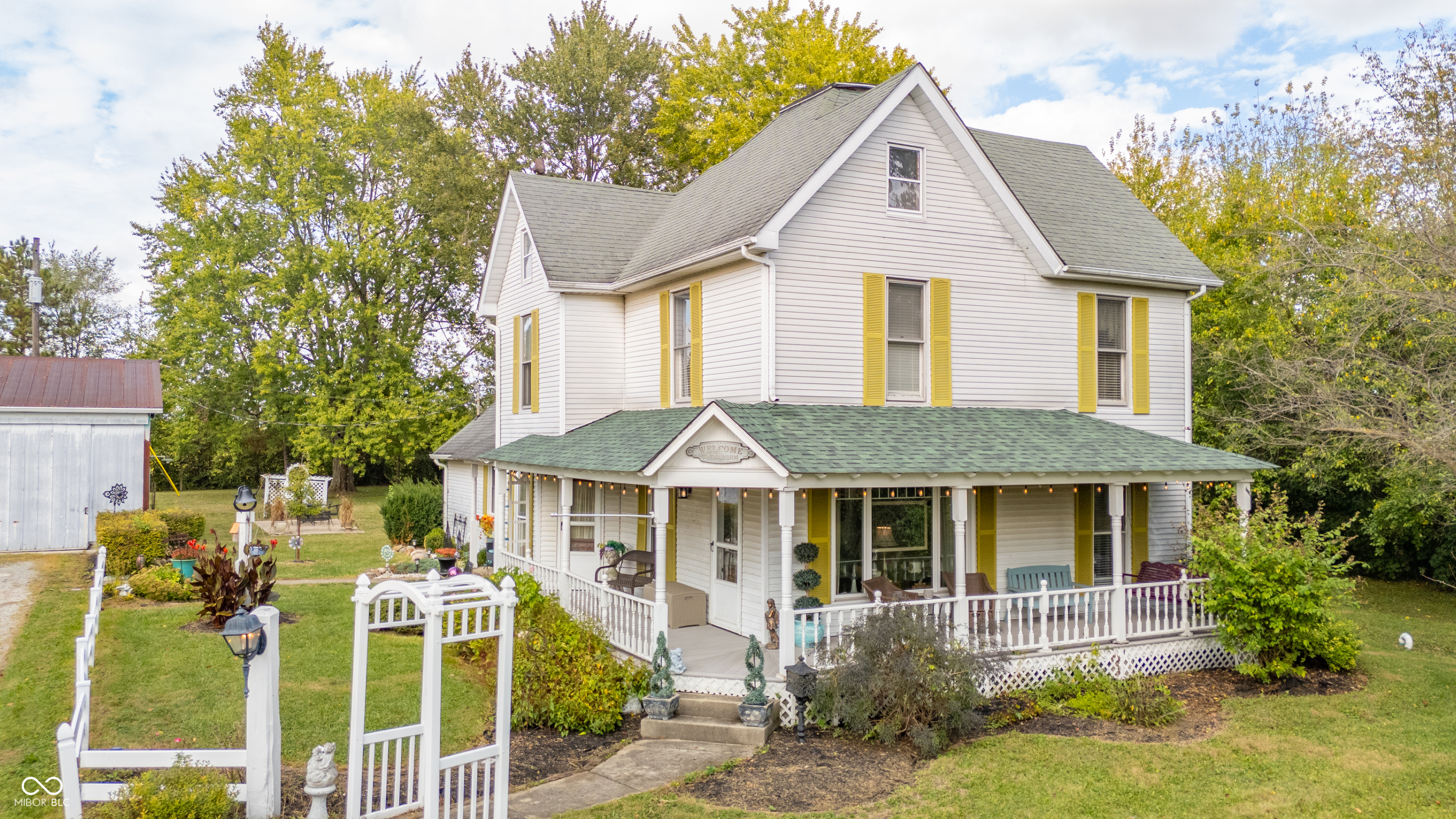 1096 W State Road 38