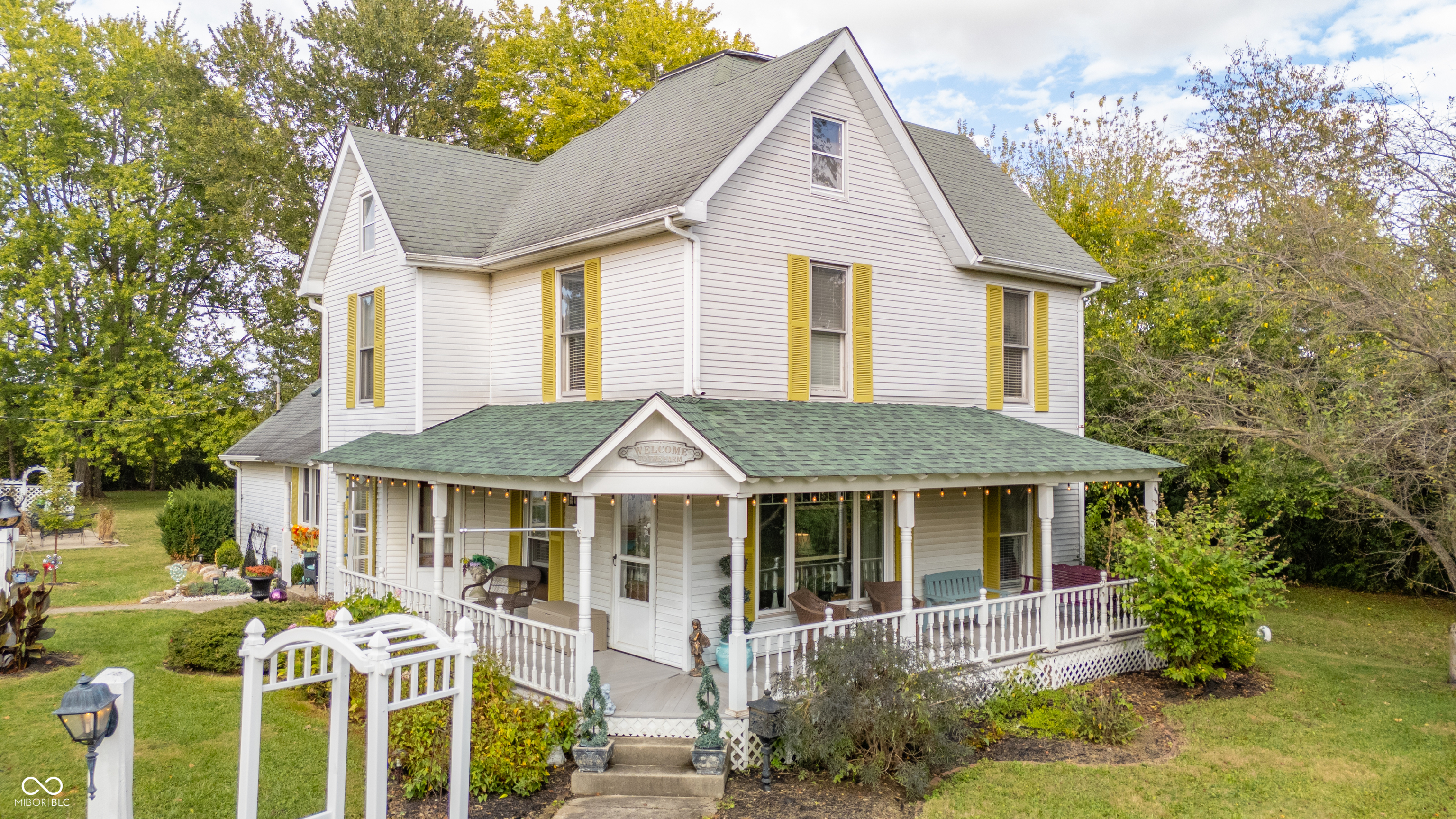 1096 W State Road 38