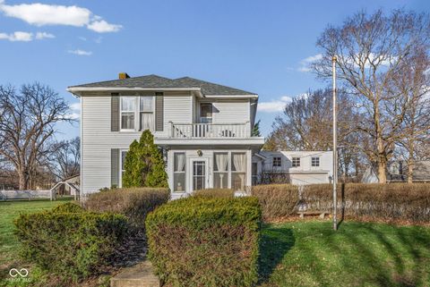 Photo of 310 Lincoln Street, Williamsport, IN 47993 (MLS # 22089235)