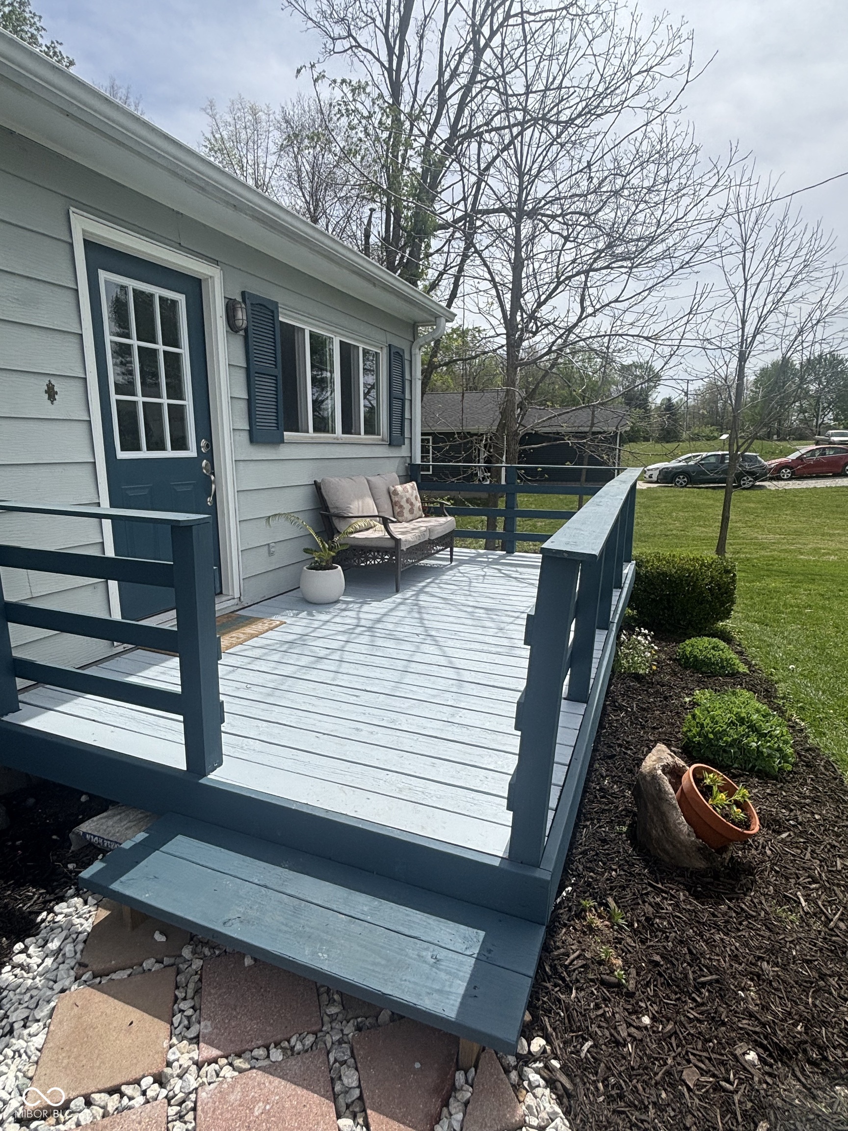 1535 N Mohican Trail