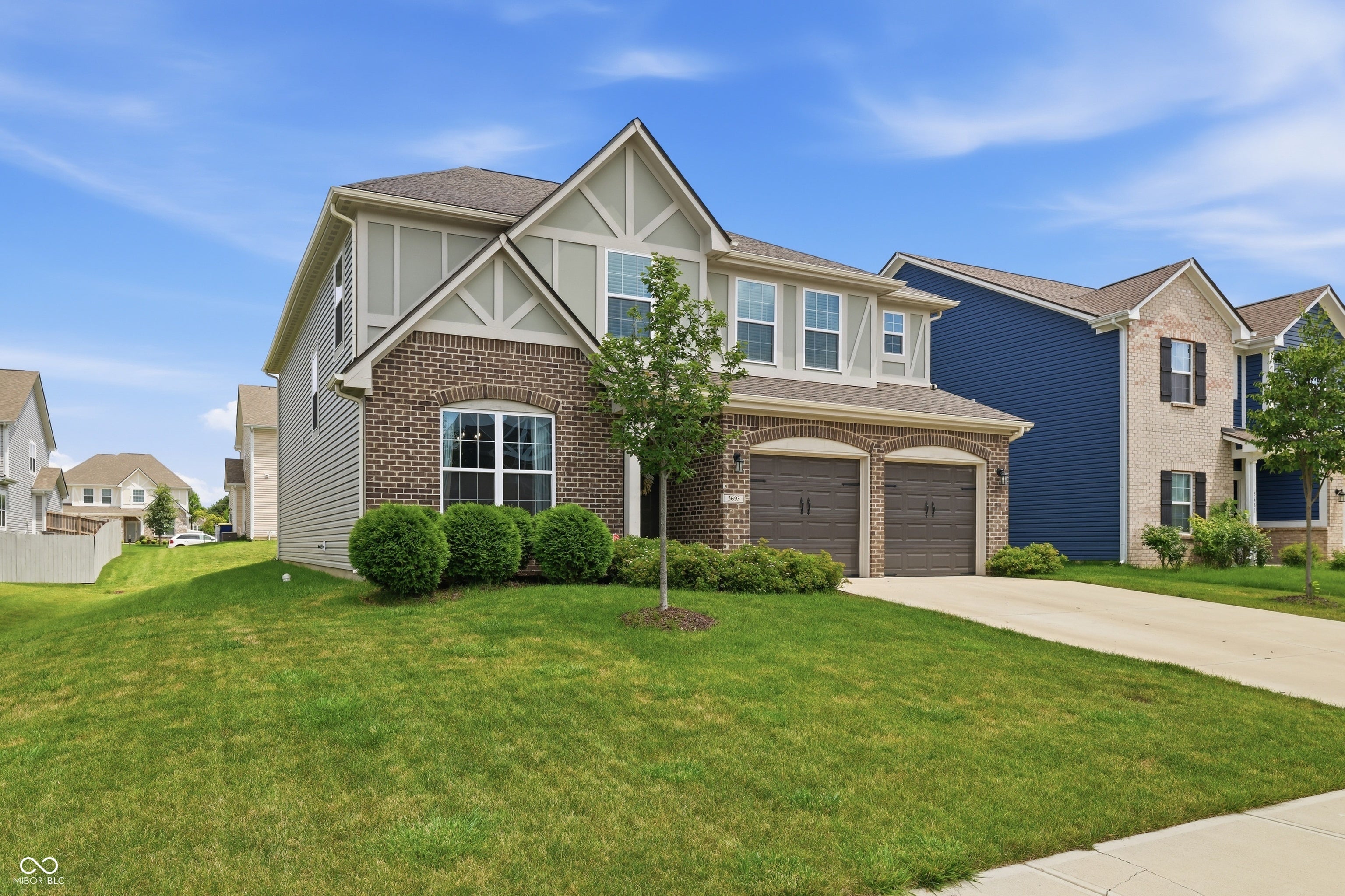 5693 Terracotta Trace