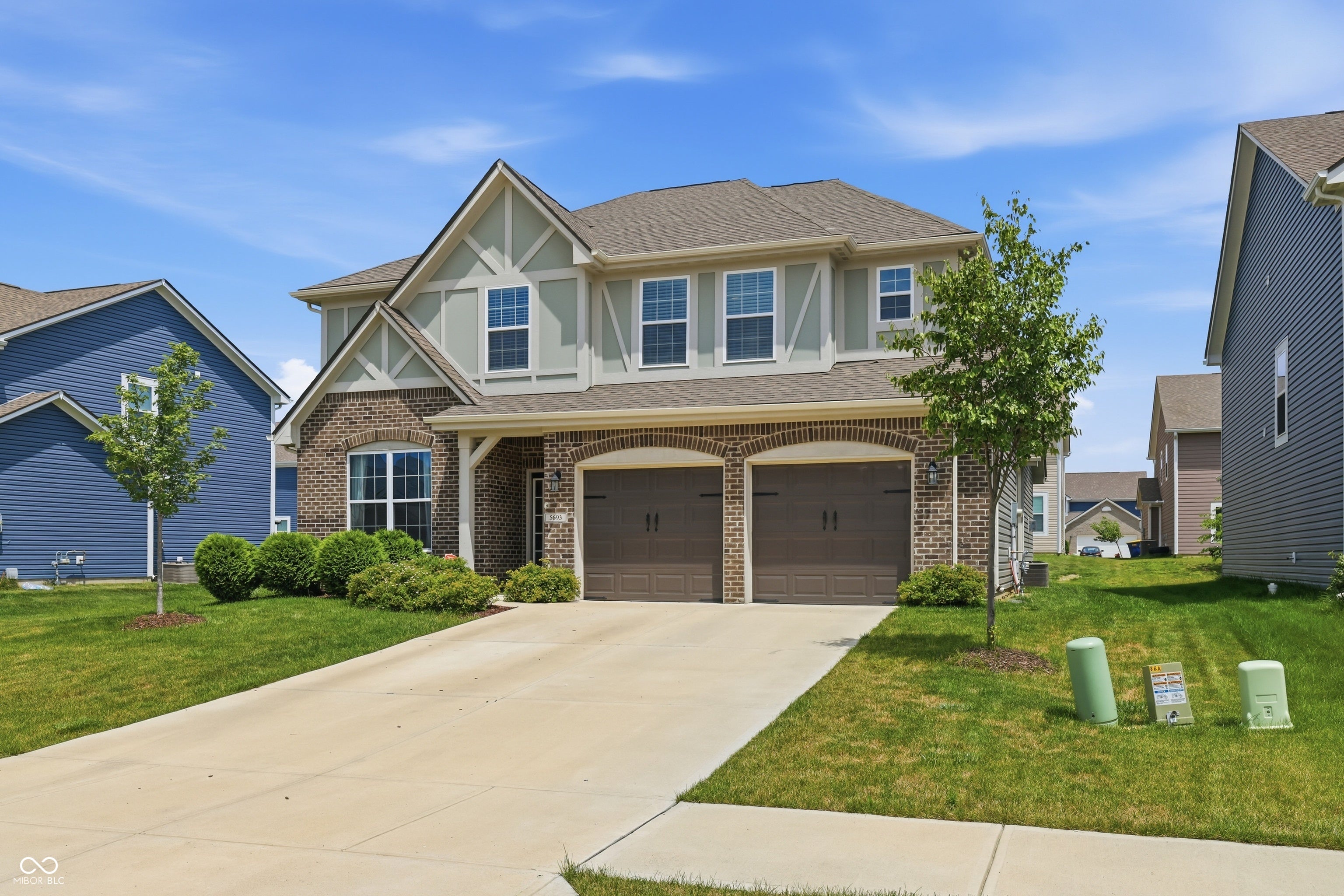 5693 Terracotta Trace