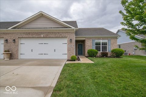 Photo of 1146 Harrier Lane, Greenwood, IN 46143 (MLS # 22102509)