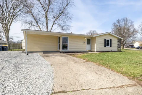 1839 Alton Street, Beech Grove, IN 46107 - MLS#: 22028309