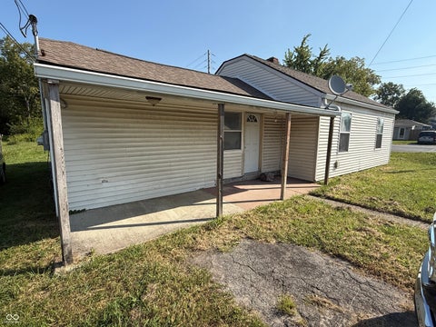 Photo of 5460 E 30th Street, Indianapolis, IN 46218 (MLS # 22123618)