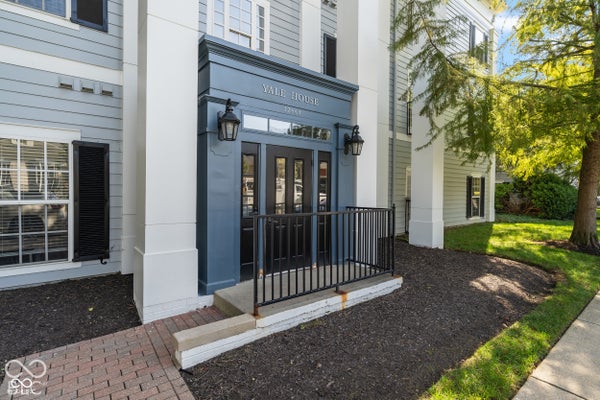 12863 TRADD ST APT 3B, CARMEL, IN 46032 - Image df4014bf7ee95988e2e559c3db6b9f2c/2470541551
