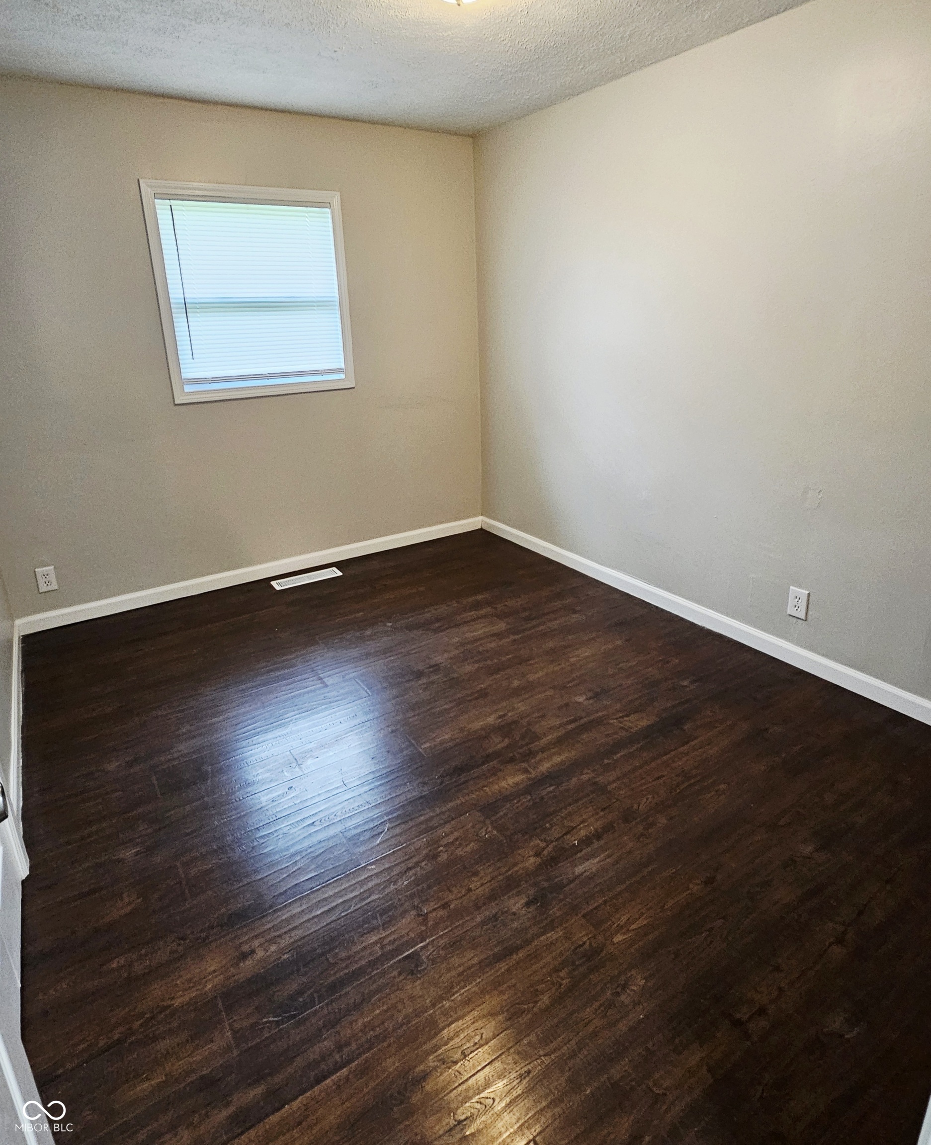 3122 Normandy Road