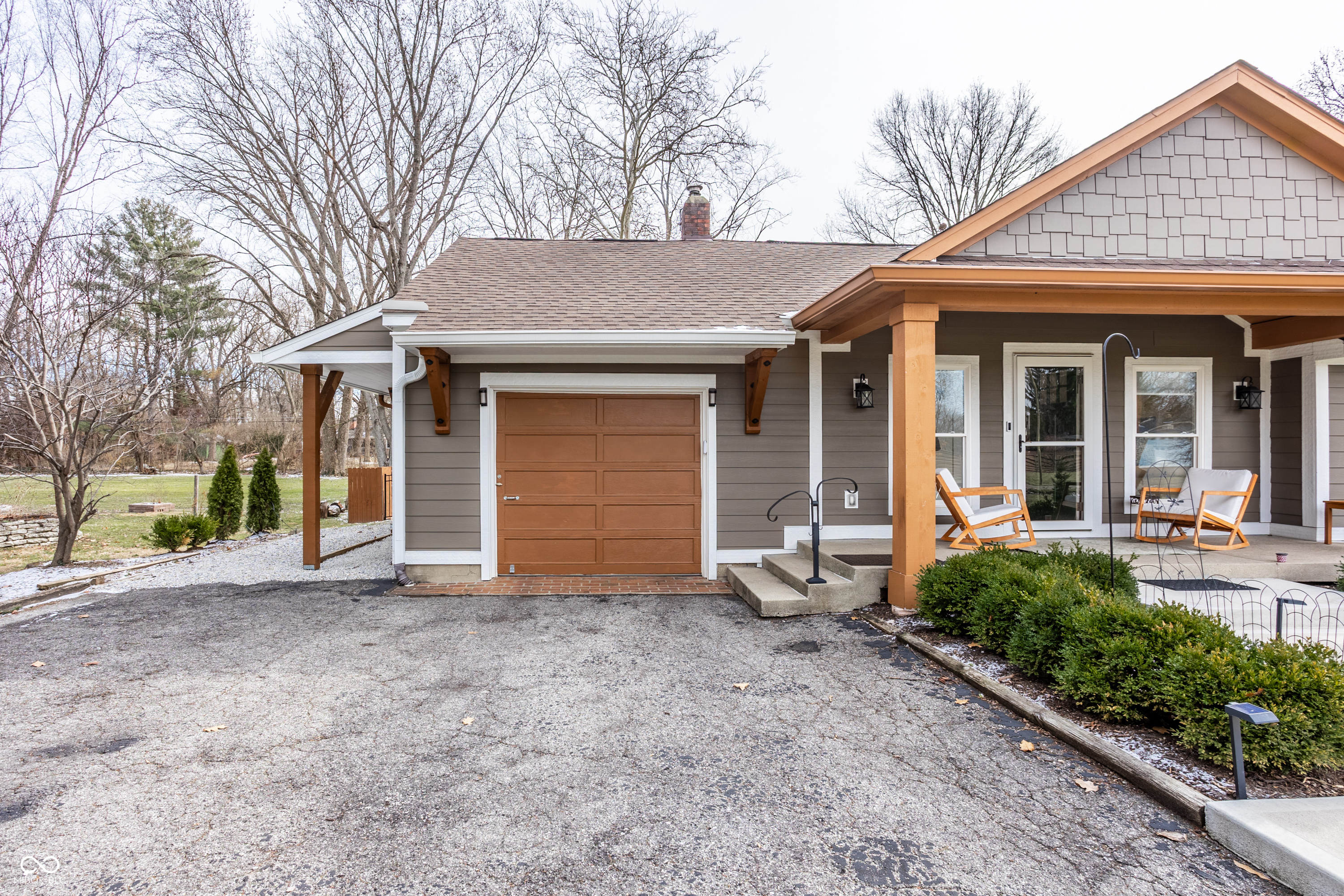 5907 N Tuxedo Street