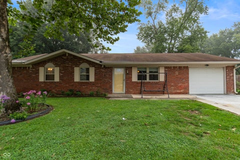 Photo of 7417 Snowflake Drive, Indianapolis, IN 46227 (MLS # 22120611)